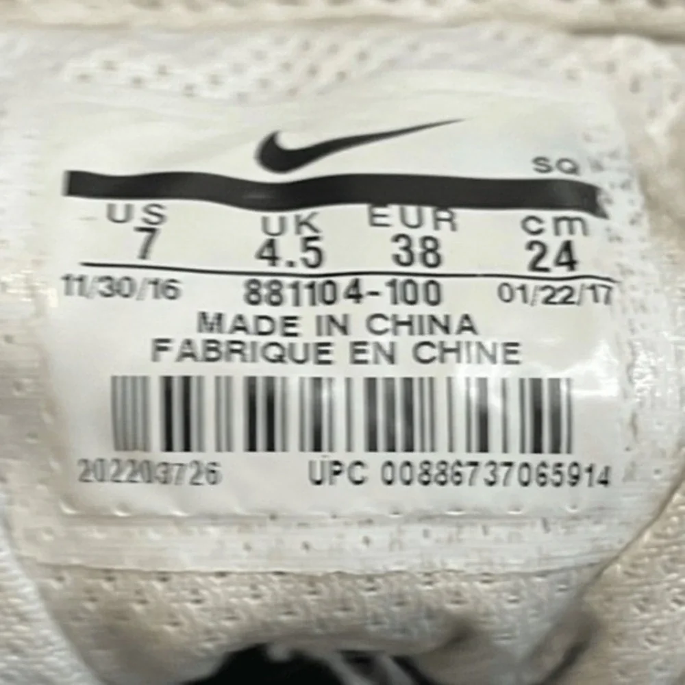 Nike Air Max 1 Ultra Essentials‎ White Running Shoes Gray White 7